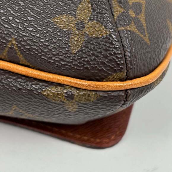 LOUIS VUITTON Brown Monogram Shoulder Bag - Picture 3 of 7